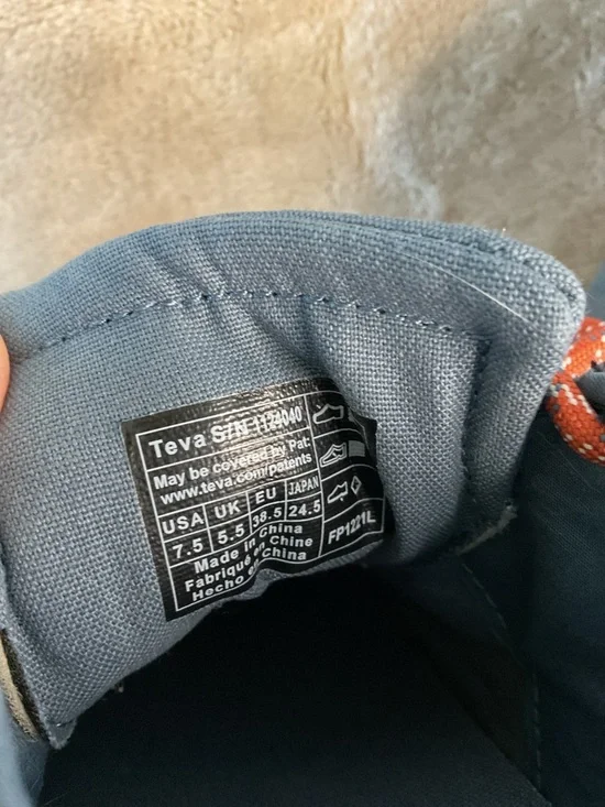 Teva Blue Canvas Wyldand Sneakers Patterned Laces Size 7.5 - Picture 3 of 6